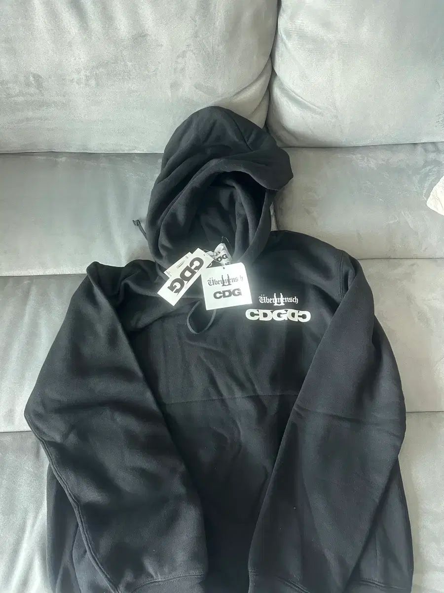 (新品) CDG x G-DRAGON（ジードラゴン）ウィーバーメンシュ フーディ