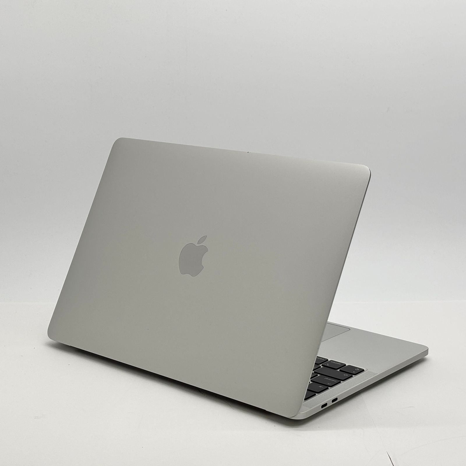 MacBook Pro 13インチ 2020 2GHz クアッドコア i5 32GB 512GB シルバー【C8476-80】