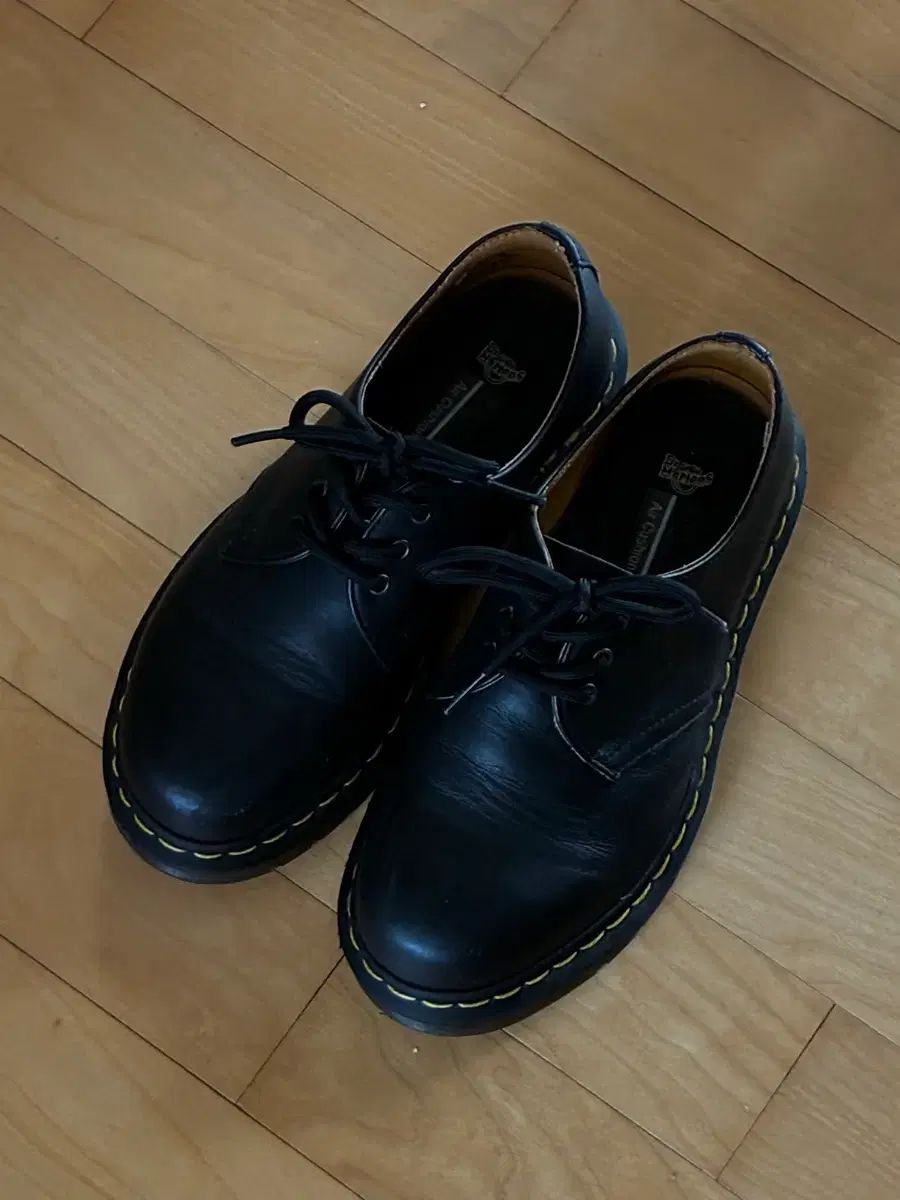DR. MARTENS ドクターマーチン 23.5cm 出品
