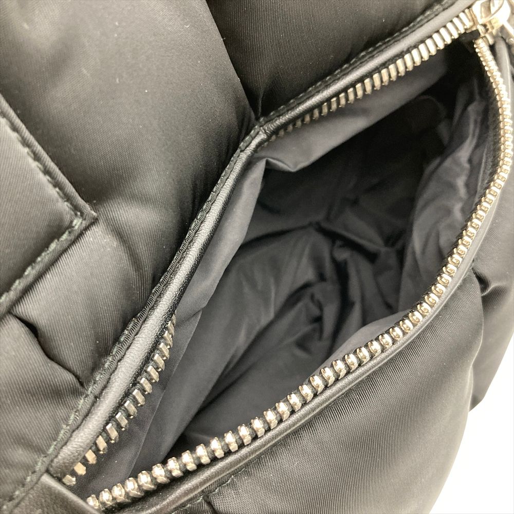 プラダ PRADA テスート ボンバー TESSUTO BOMBER ハンドバッグ 2WAY ナイロン BL0881 ブラック シルバー金具 ボストン ショルダーバッグ【中古】 プラダ PRADA テスート ボンバー TESSUTO BOMBER ハンドバッグ 2WAY ナイロン BL0881 ブラック シルバー金具 ボストン ショルダーバッグ【中古】