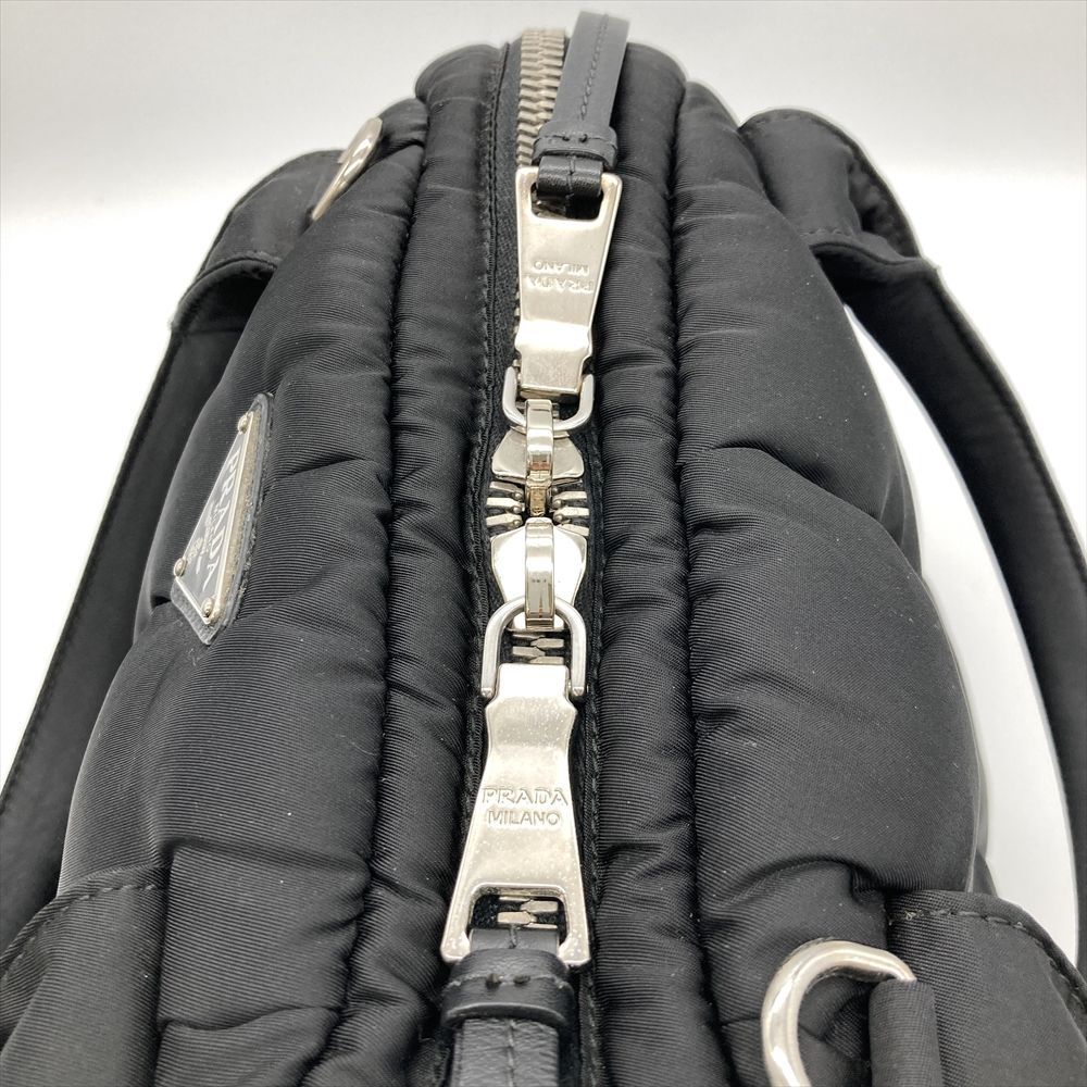プラダ PRADA テスート ボンバー TESSUTO BOMBER ハンドバッグ 2WAY ナイロン BL0881 ブラック シルバー金具 ボストン ショルダーバッグ【中古】 プラダ PRADA テスート ボンバー TESSUTO BOMBER ハンドバッグ 2WAY ナイロン BL0881 ブラック シルバー金具 ボストン ショルダーバッグ【中古】