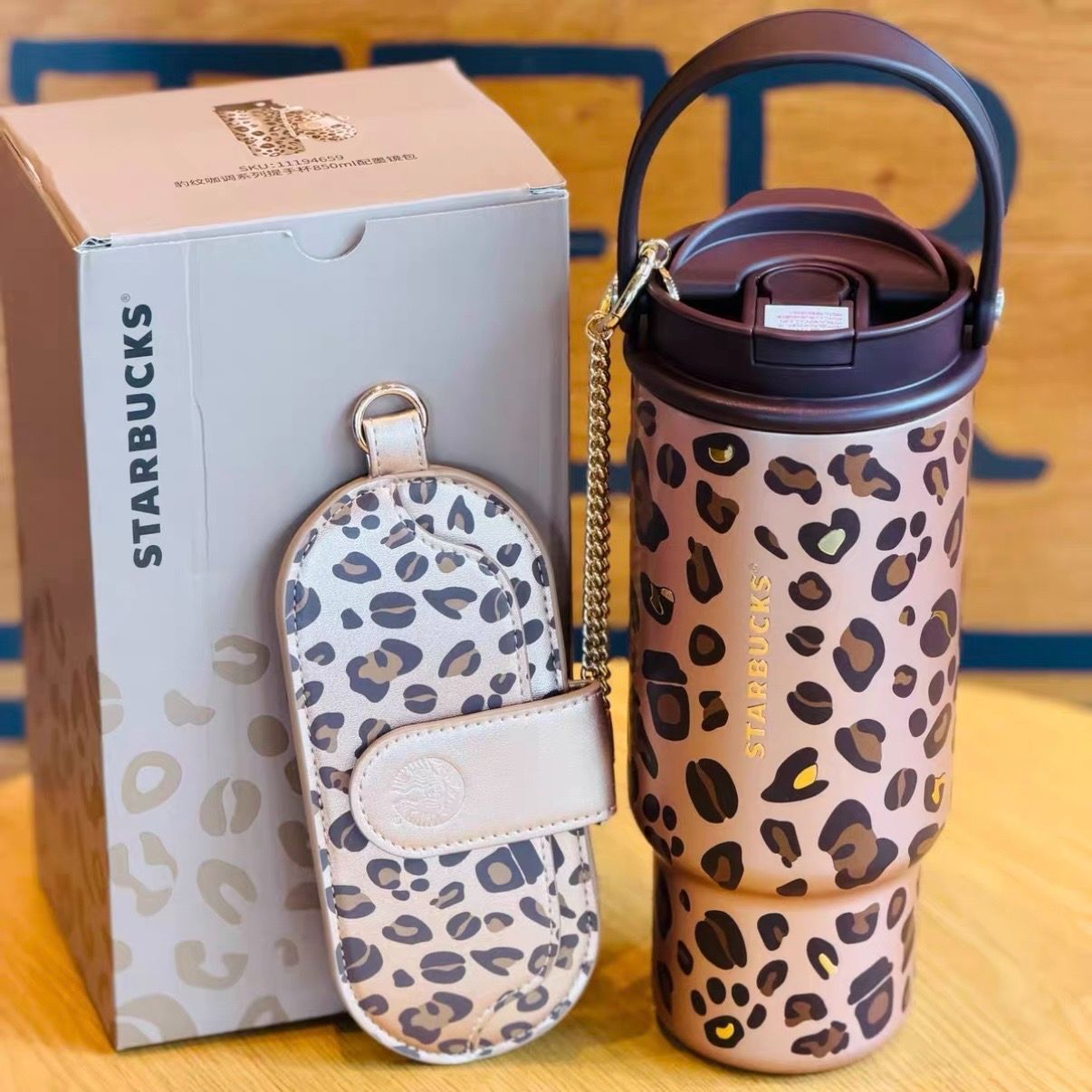 海外限定 新品スターバックス　ヒョウ柄 タンブラー サングラスケース　レオパード 新作】Starbucks スターバックス ヒョウ柄 レオパード コーヒートーン