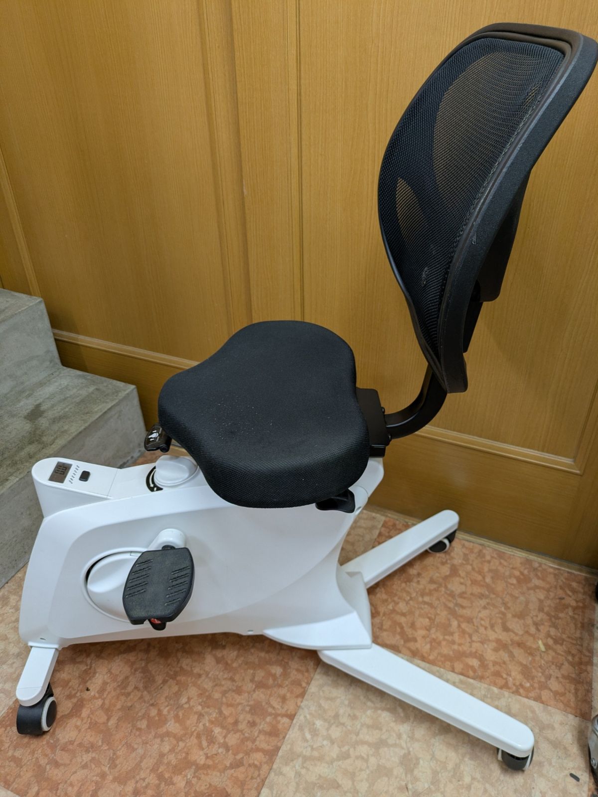 FlexiSpot Sit2Go FC211 フィットネスバイク チェア デスクチェア 幅515mm 奥行き853mm 座面高さ570-800mm
