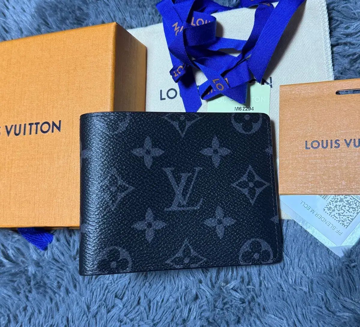 LOUIS VUITTON モノグラム エクリプス 二つ折り財布 24年式/フルセット Louis Vuitton ルイヴィトン エクリプス 二つ折り