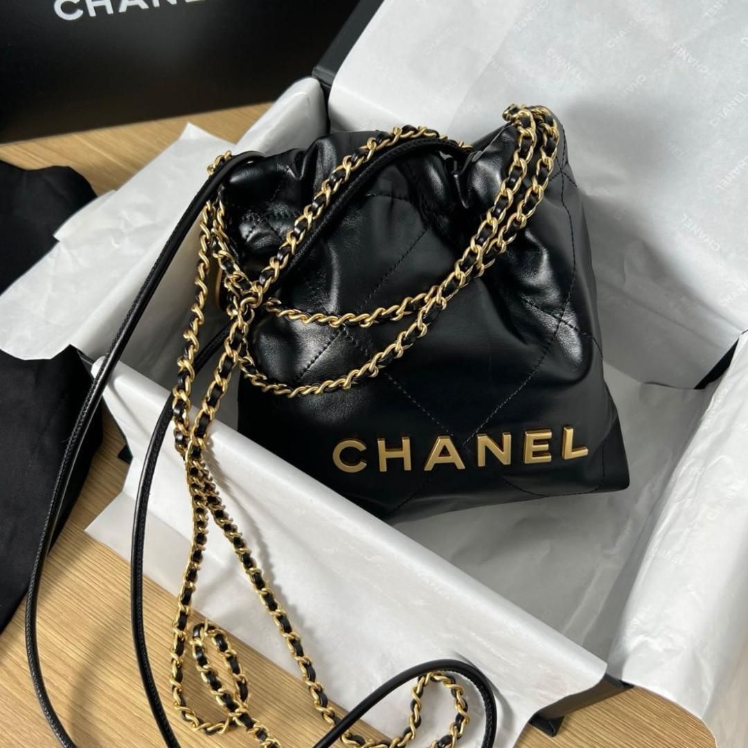 美品 シャネル 22 CHANEL ショルダーバッグ