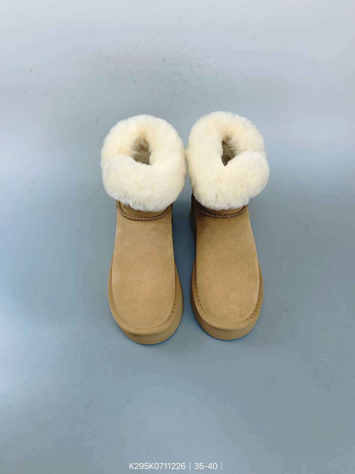 UGG シープスキン スノー ブーツ、暖かくて快適