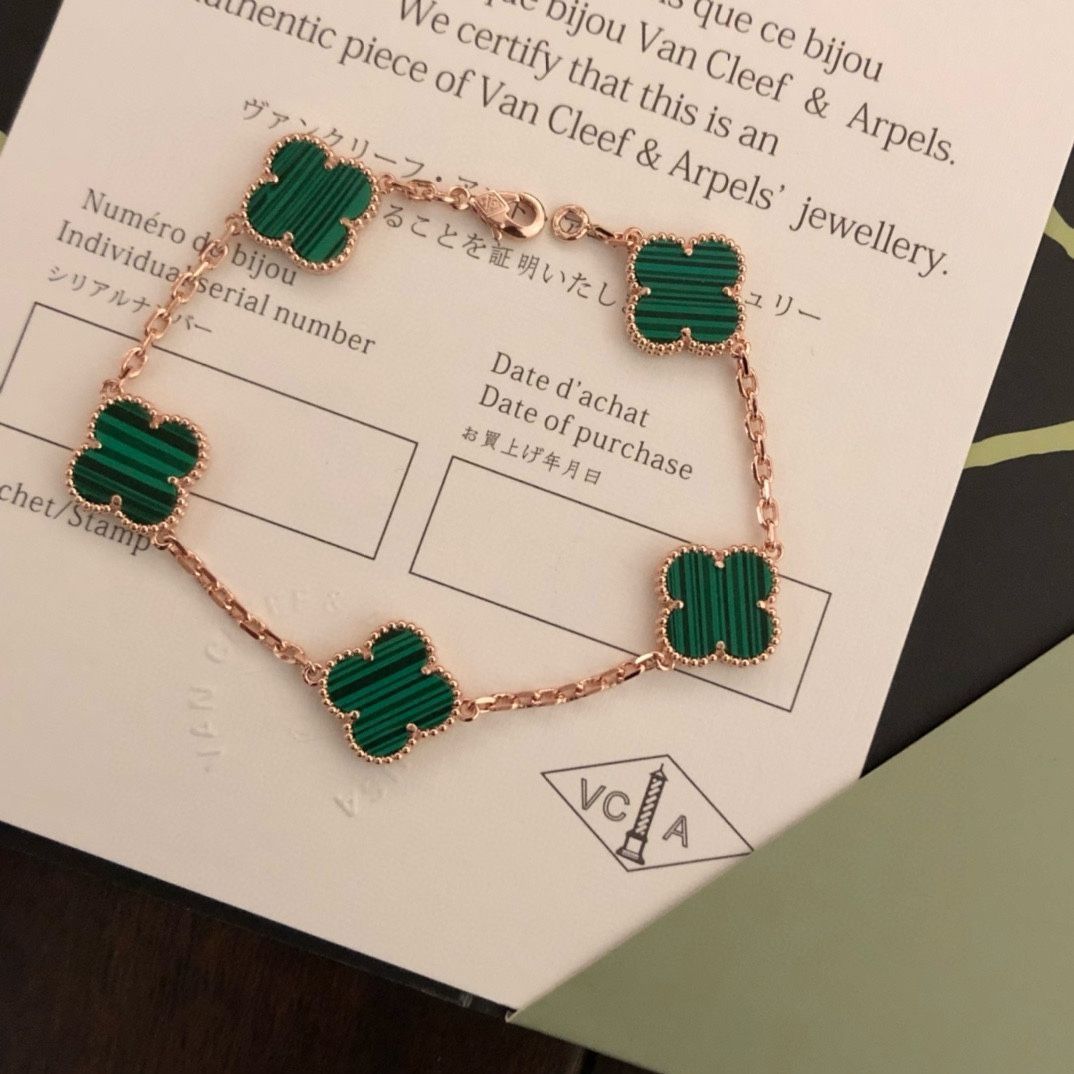 Van Cleef & Arpels VCA 四つ葉のクローバー 5 花 ブレスレット カラー: ローズゴールド/18K ゴールド/黒瑪瑙/赤瑪瑙/白マザーオブパール｜本日限定特価｜新品未使用