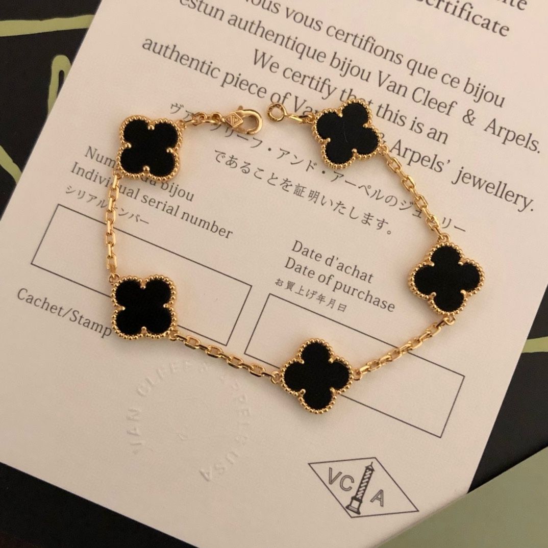 Van Cleef & Arpels VCA 四つ葉のクローバー 5 花 ブレスレット カラー: ローズゴールド/18K ゴールド/黒瑪瑙/赤瑪瑙/白マザーオブパール｜本日限定特価｜新品未使用
