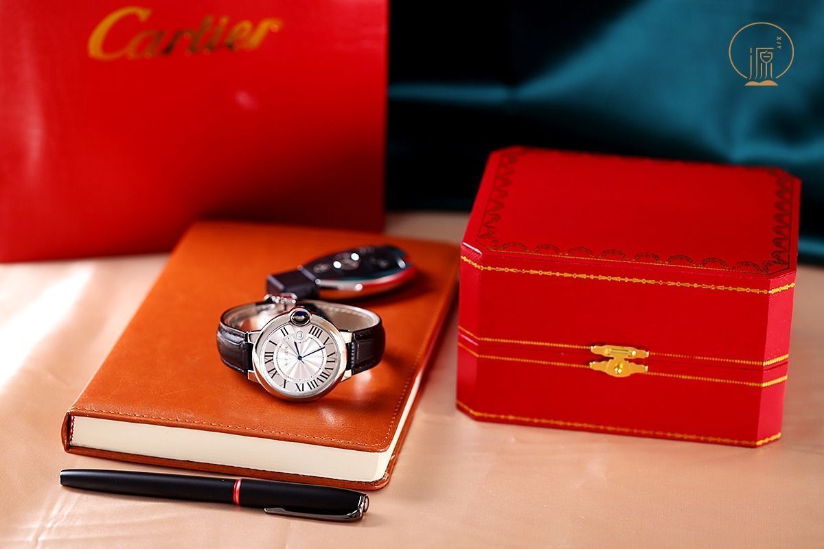 今日特価！CARTIER カルティエ ブルーバロン レディース クラシック コレクション 腕時計