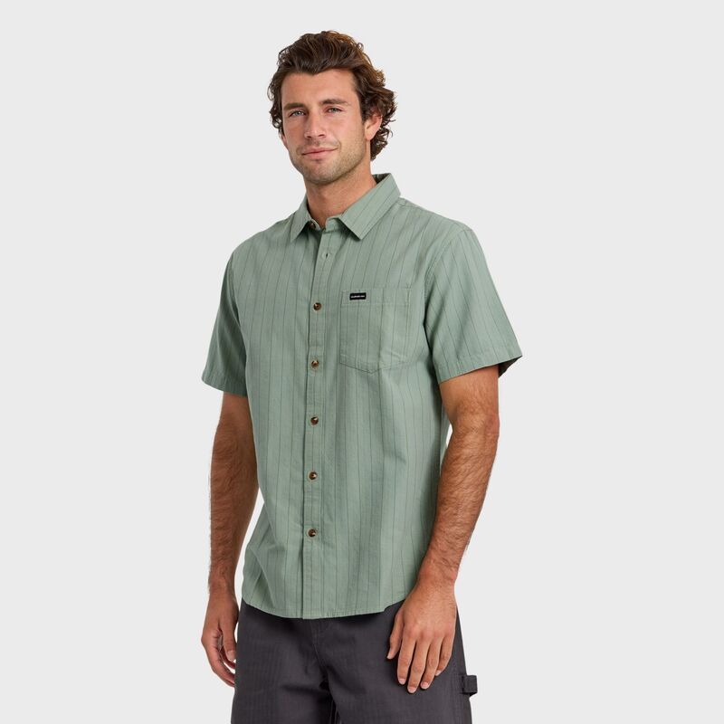 クイックシルバー メンズ ボトムス ハーフパンツ・ショーツ Quik silver Mens Dobby Stripe Classic Short Sleeve Top Lily Pad ストライプ 17,235円
