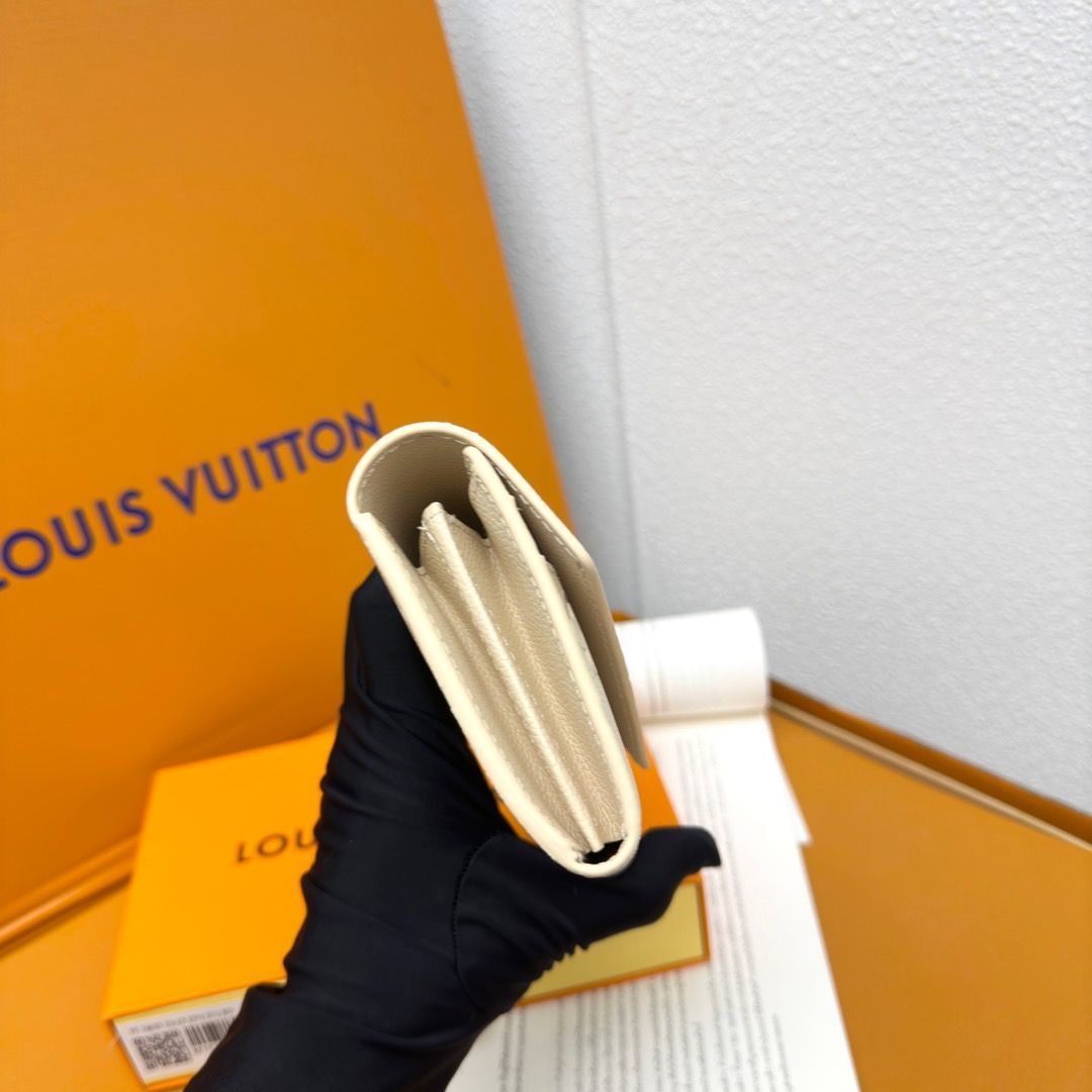 【本日限定特価】ルイヴィトン LV ポルトフィーユ リサ モノグラムエンプレイントレザー コンパクトウォレット [本日特価|新品未使用品]