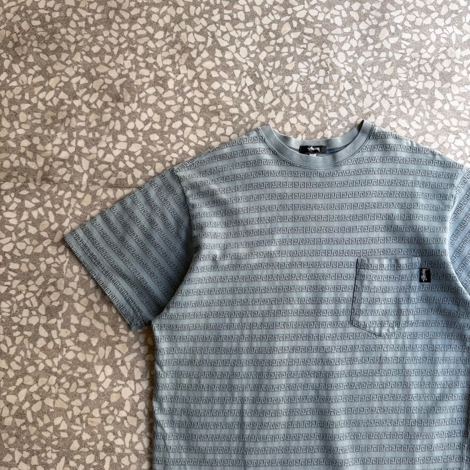 [ Archive アーカイブ Y2K ]  STUSSY / 80’s Jacquard pocket 総柄 T-shirt ステューシー　オールドステューシー　90年代 80's　アメリカ製　半袖Tシャツ　ポケットT ストリート　黒タグ