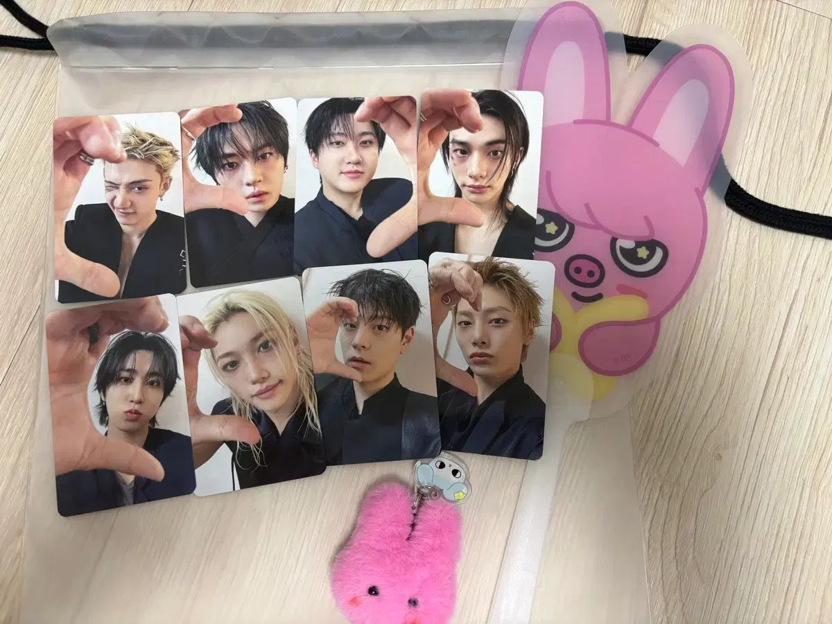 Stray Kids(ストレイキッズ・スキズ・SKZ) RUNコンサート入場ギフト 初 8/1