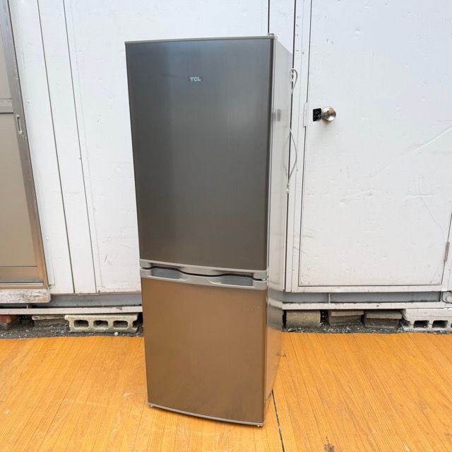 送料無料 ノンフロン冷凍冷蔵庫【中古】動作保証 TCL F173BFN 173L シルバー系 2025年製 右開き 2ドア C 077073/24122