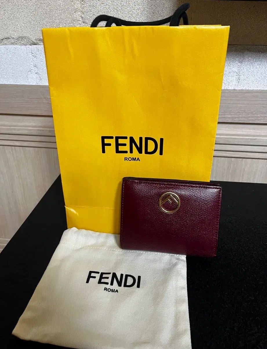 FENDI フェンディ 財布