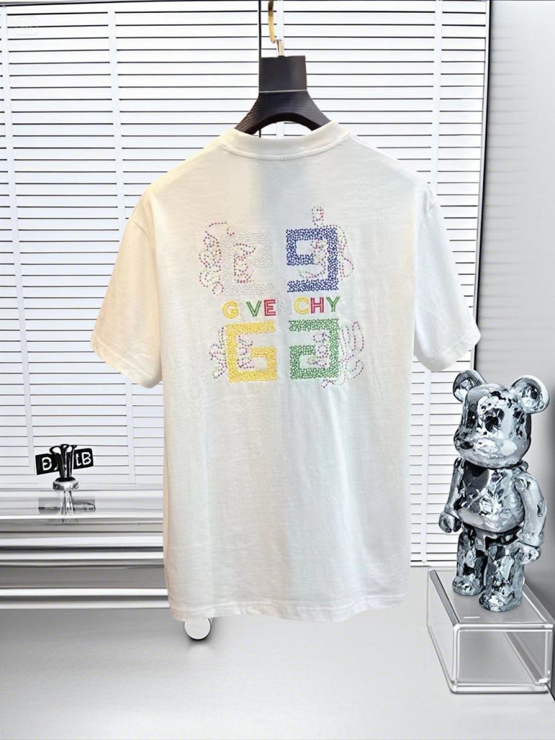 【今日特価】GIVENCHY GVC 25SS 刺繍ロゴ シャツ
