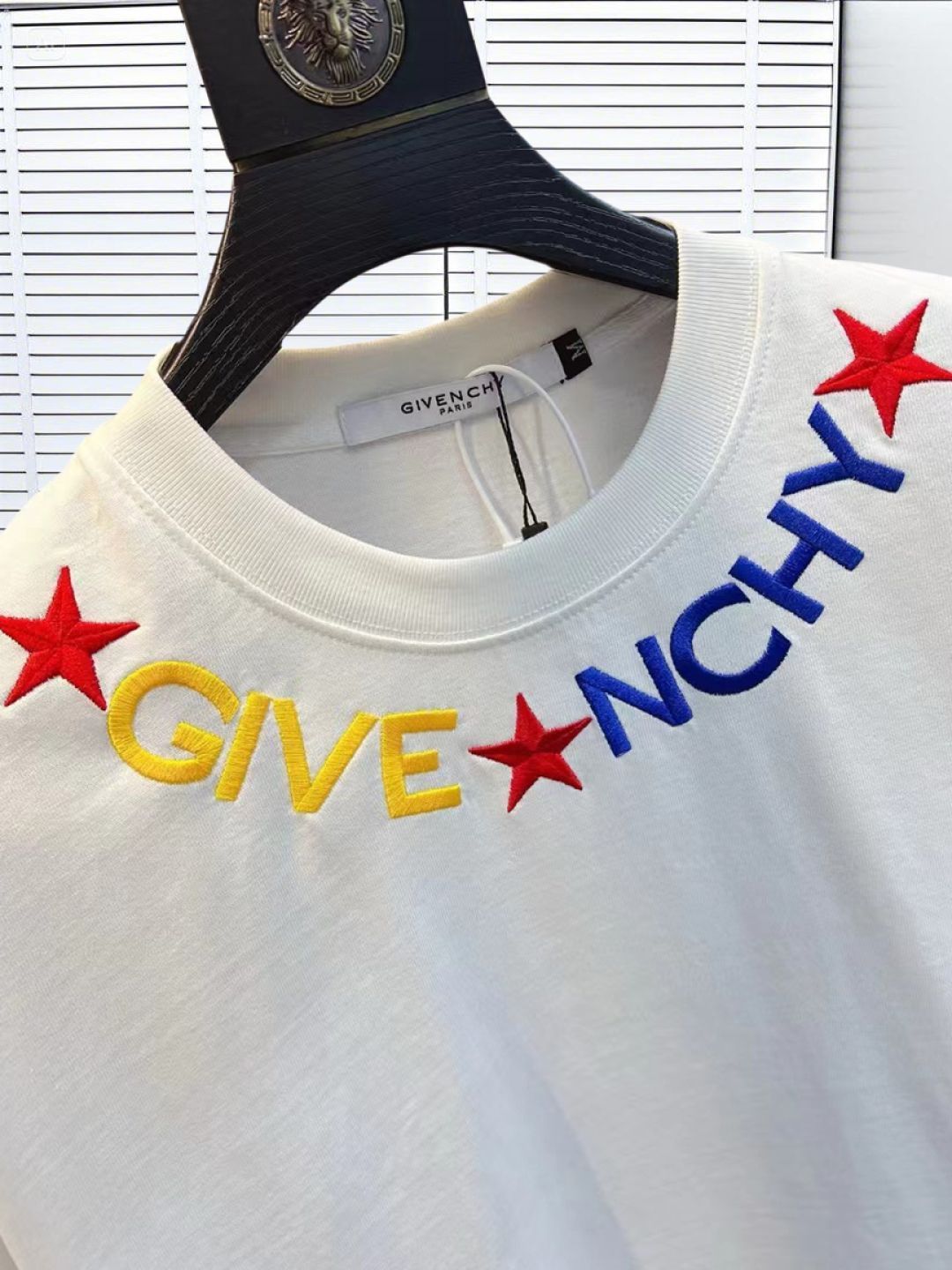【今日特価】GIVENCHY GVC 25SS 刺繍ロゴ シャツ