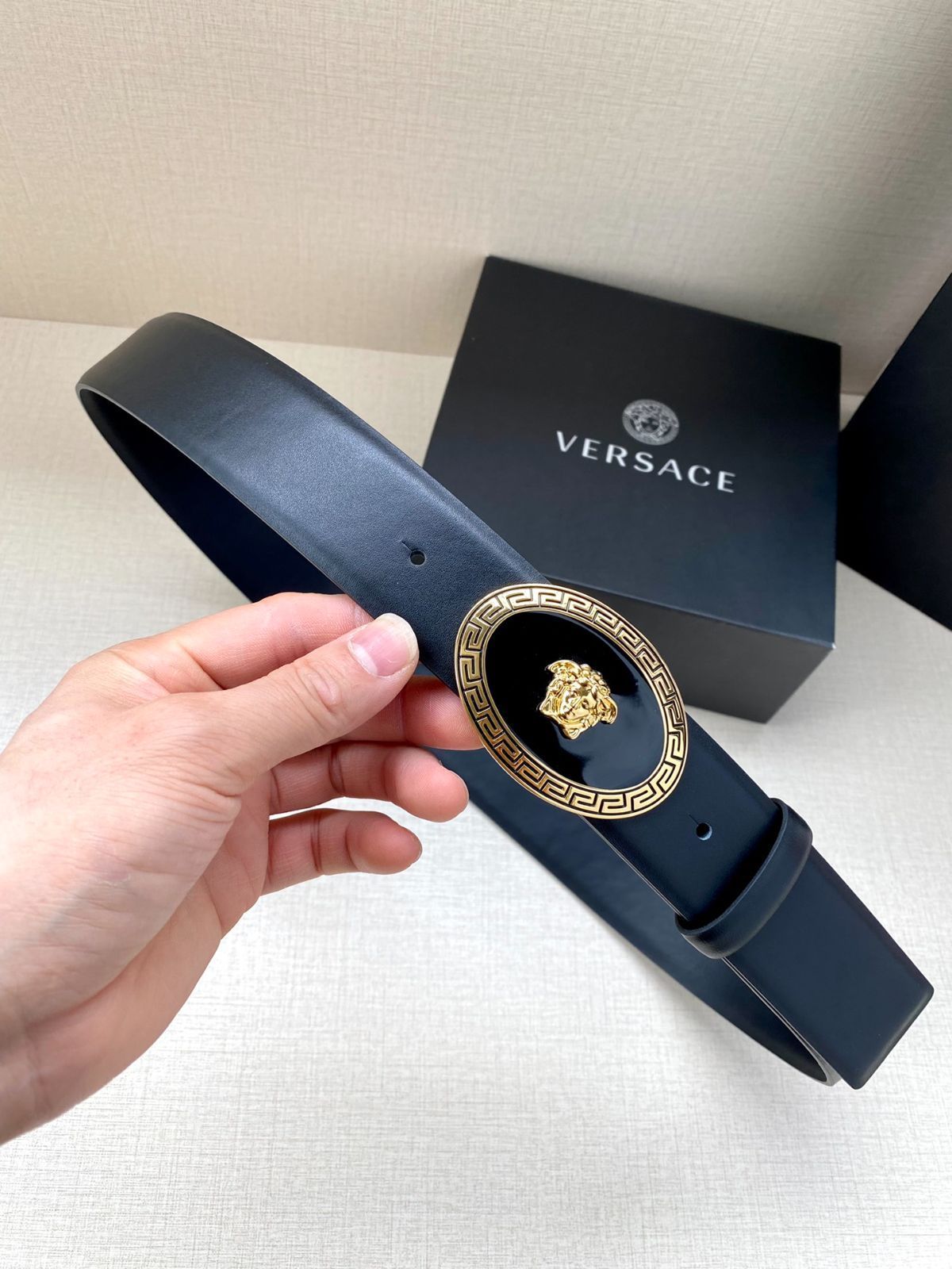 【今日特価】Versace メダサ レザーベルト-3