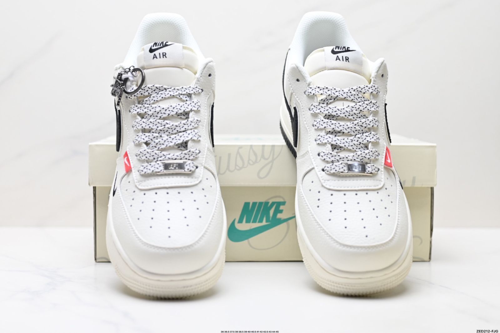 【今日特価】Nike AIR FORCE 1‘07 LV8 送料無料 在庫限定セール価格！