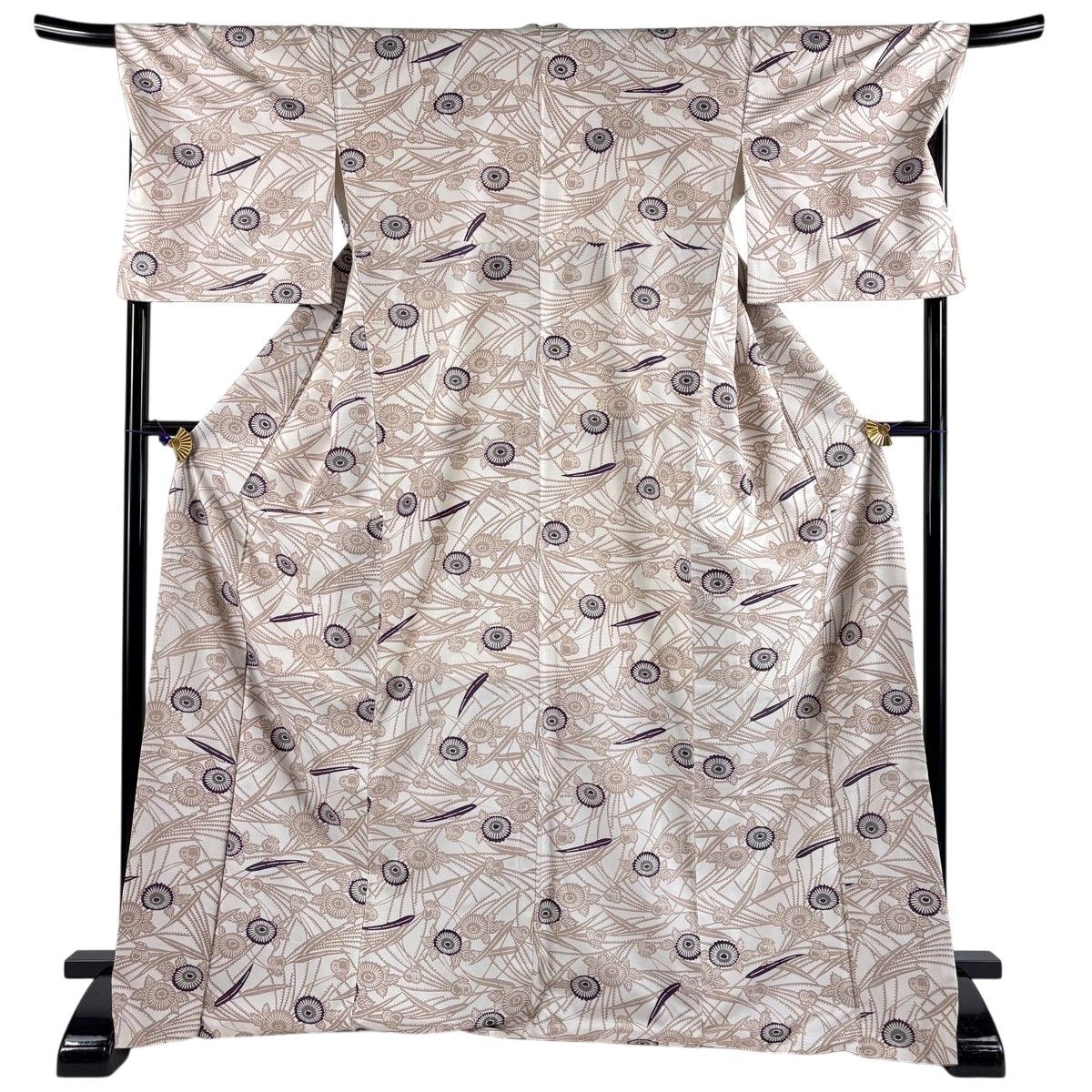 【美品】 小紋 身丈173cm 裄丈70cm L 袷 紬地 菊 ススキ 灰茶 正絹 秀品 【中古】