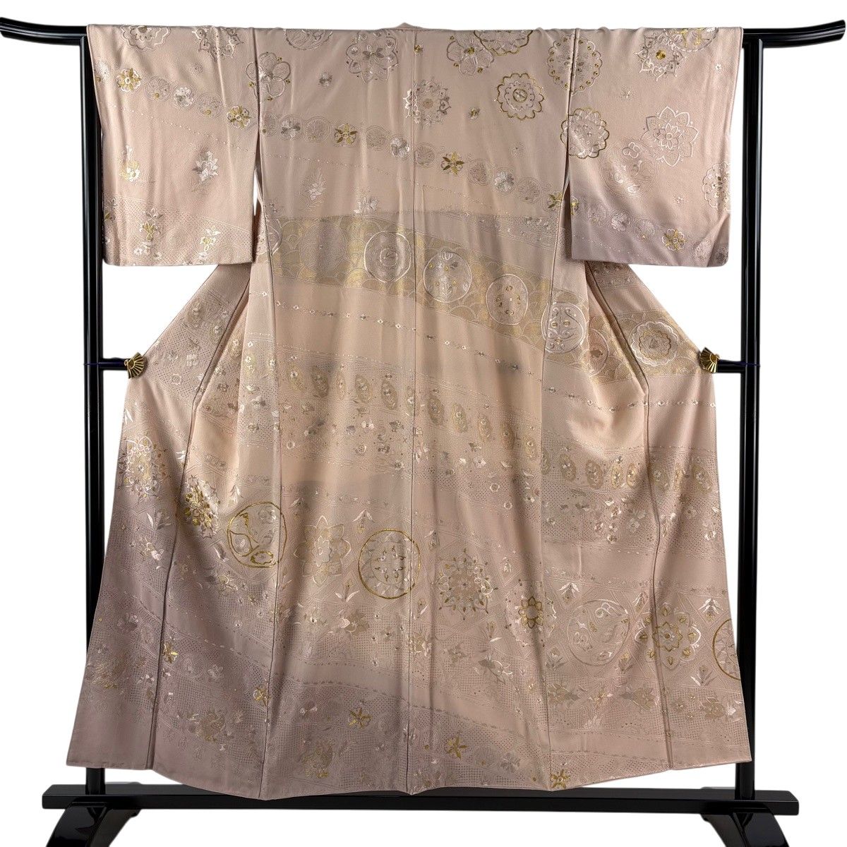 訪問着 身丈153cm 裄丈64.5cm M 袷 華文 草花 金糸 刺繍 ピンク 正絹 逸品 【中古】 39,520円