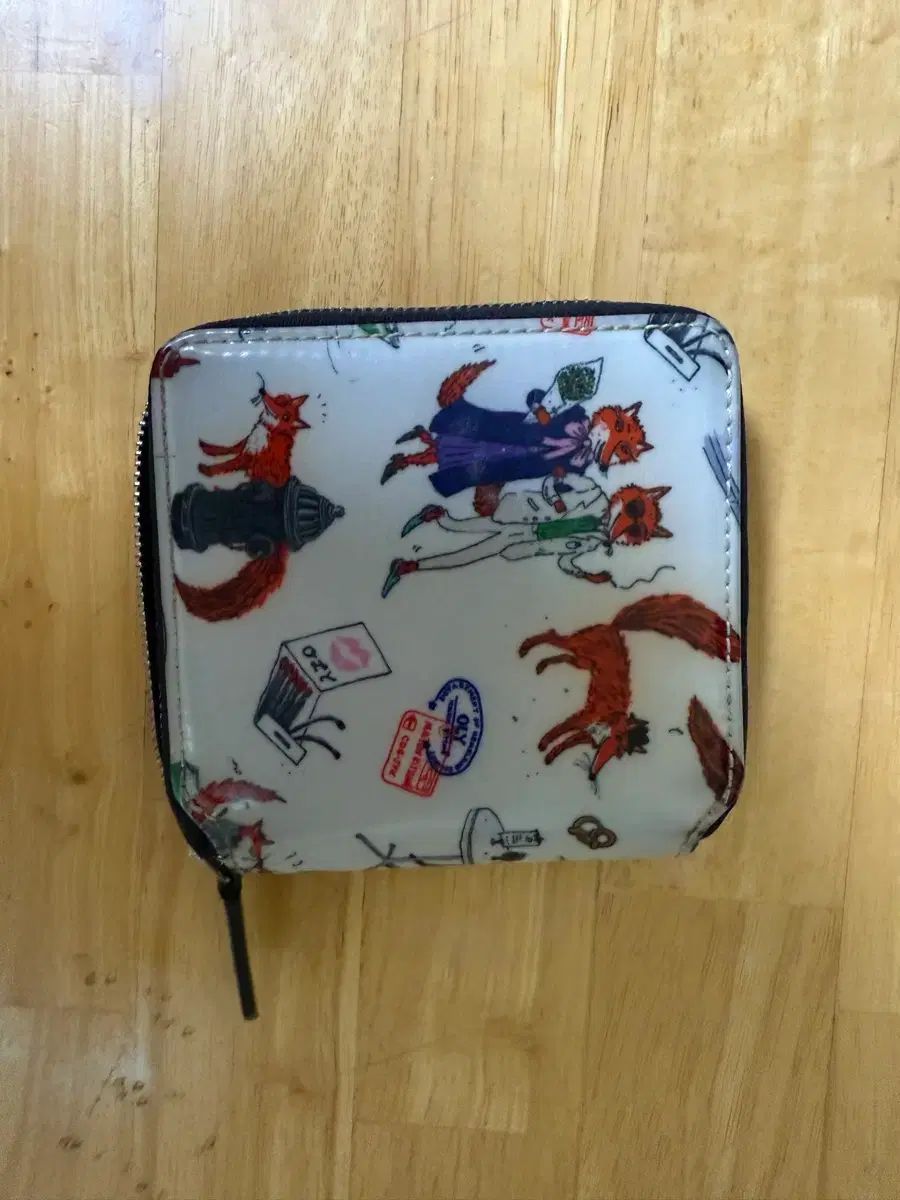 メゾンキツネ 二つ折り財布