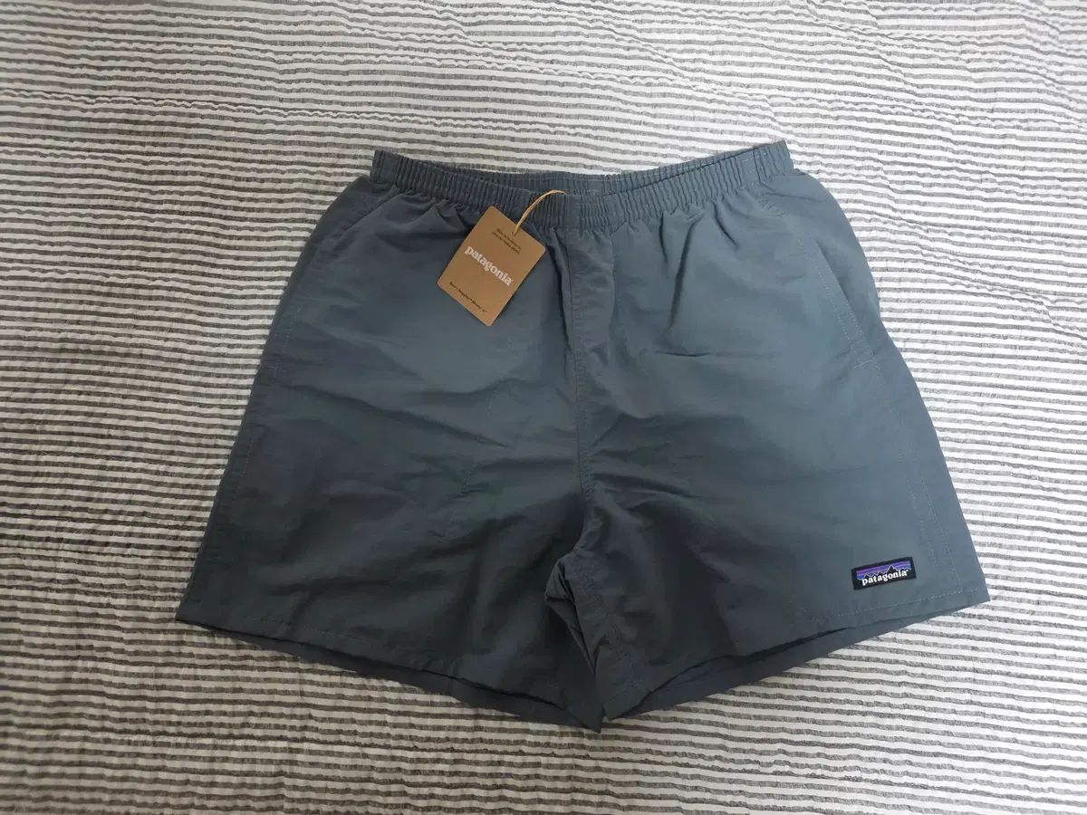 (新品) patagonia パタゴニア バギーズ 5インチ Sサイズ プラムグレー 7,860円