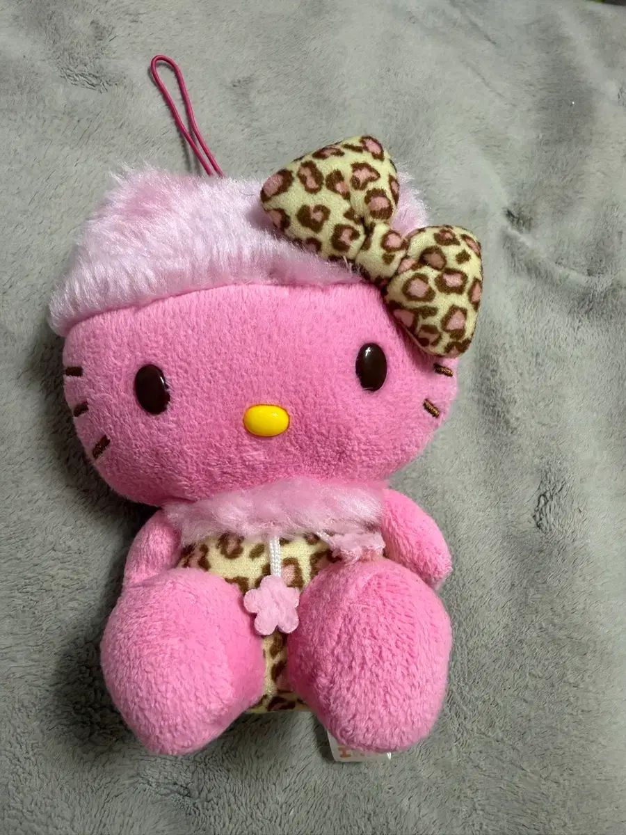 ハローキティ ヒョウ柄 ぬいぐるみ ギャル
