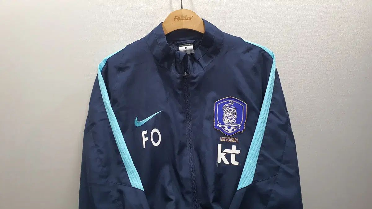 14 16 サッカー 韓国国家代表 ウーブン ジャケット 105 サイズ (横57 縦71)