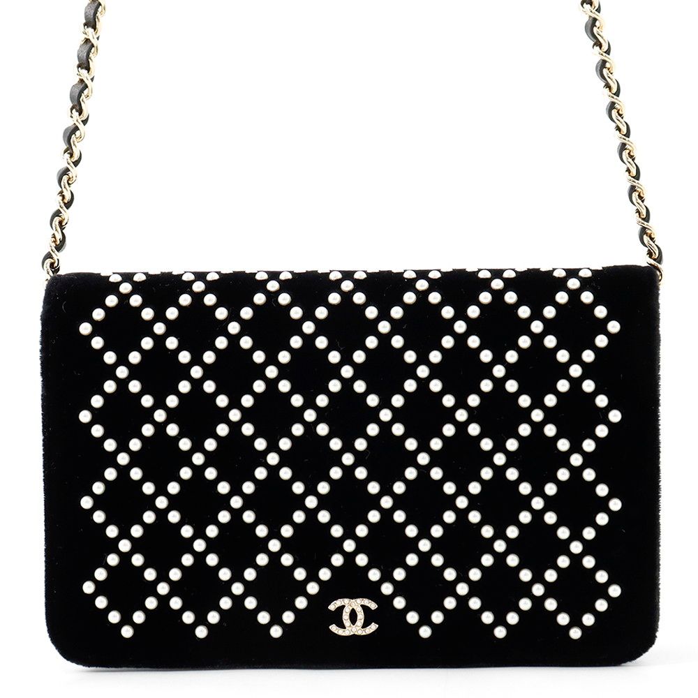 シャネル チェーンウォレット ココマーク フェイクパール ベロア CHANEL 財布 黒