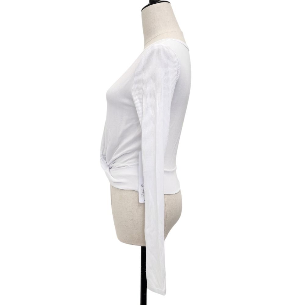 S alo 長袖 ヨガウェア 美品 未使用 Alo Yoga COVER LONG SLEEVE TOP 長袖 カットソー ヨガウェア