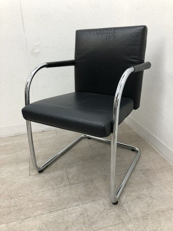 【中古品】ヴィトラ Visasoft(ビザソフト)チェア ミーティングチェア ブラック 7,992円