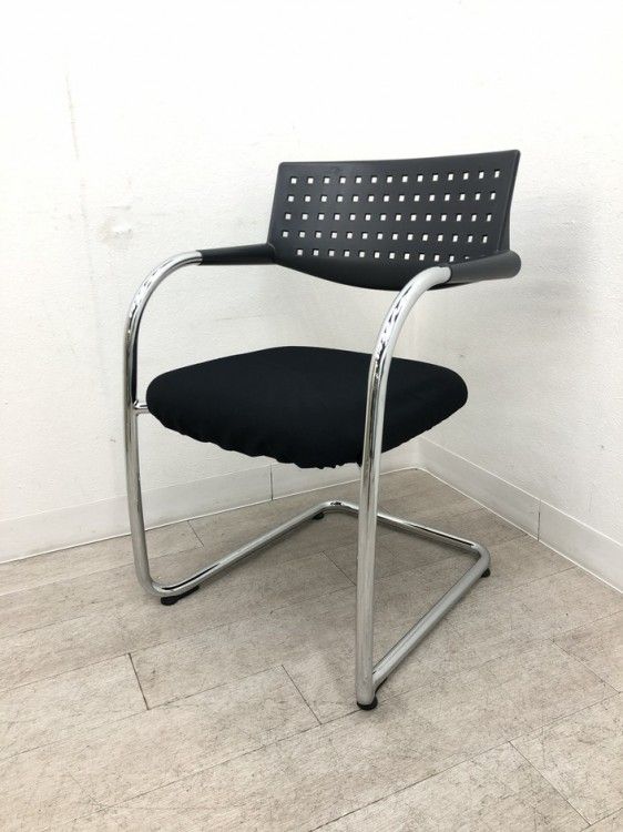 【中古品】ヴィトラ Visavis(ビザビ)シリーズ ミーティングチェア ブラック