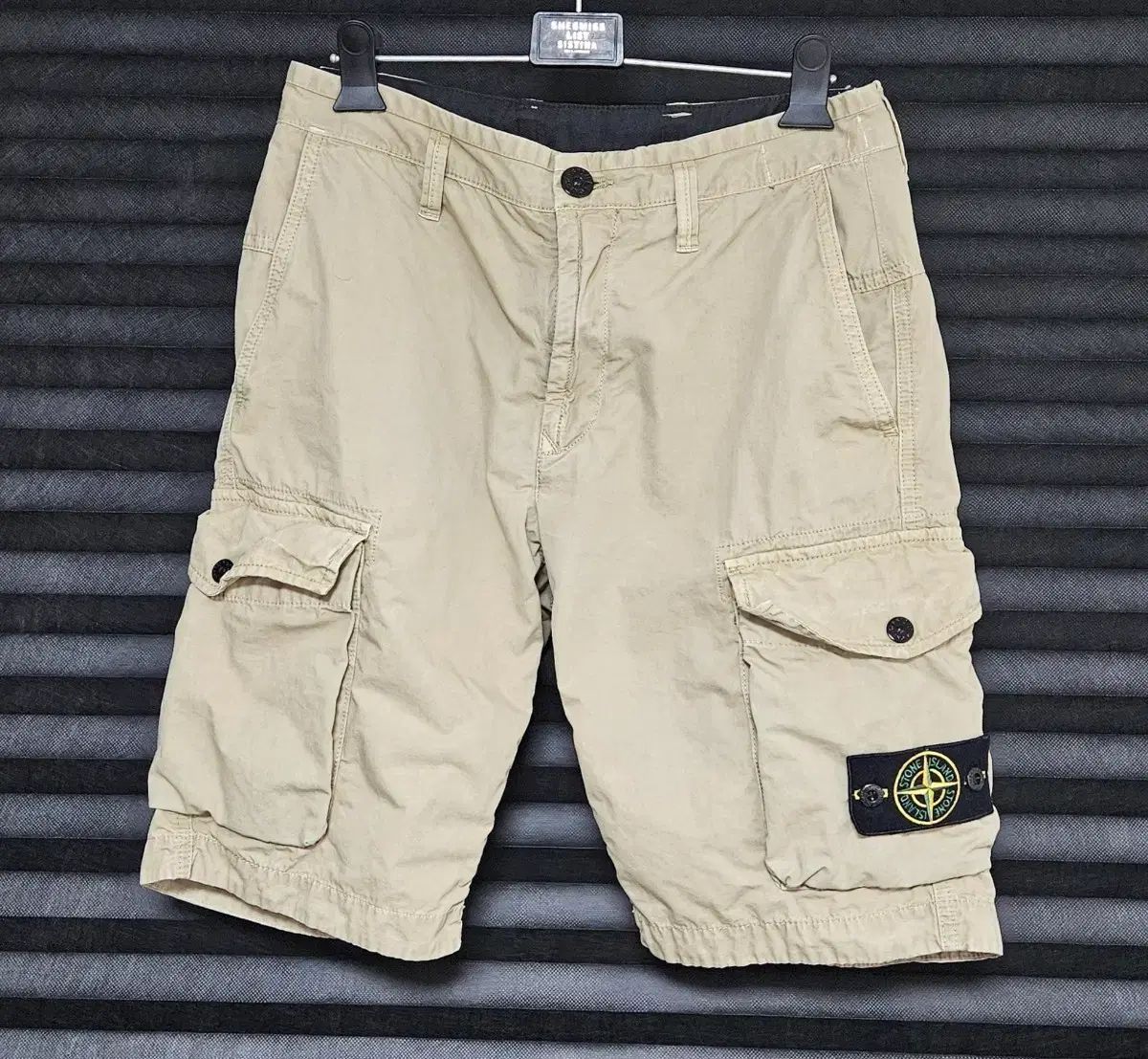 29 STONE ISLAND ストーンアイランド カーゴ ハーフパンツ ベージュ 正規品
