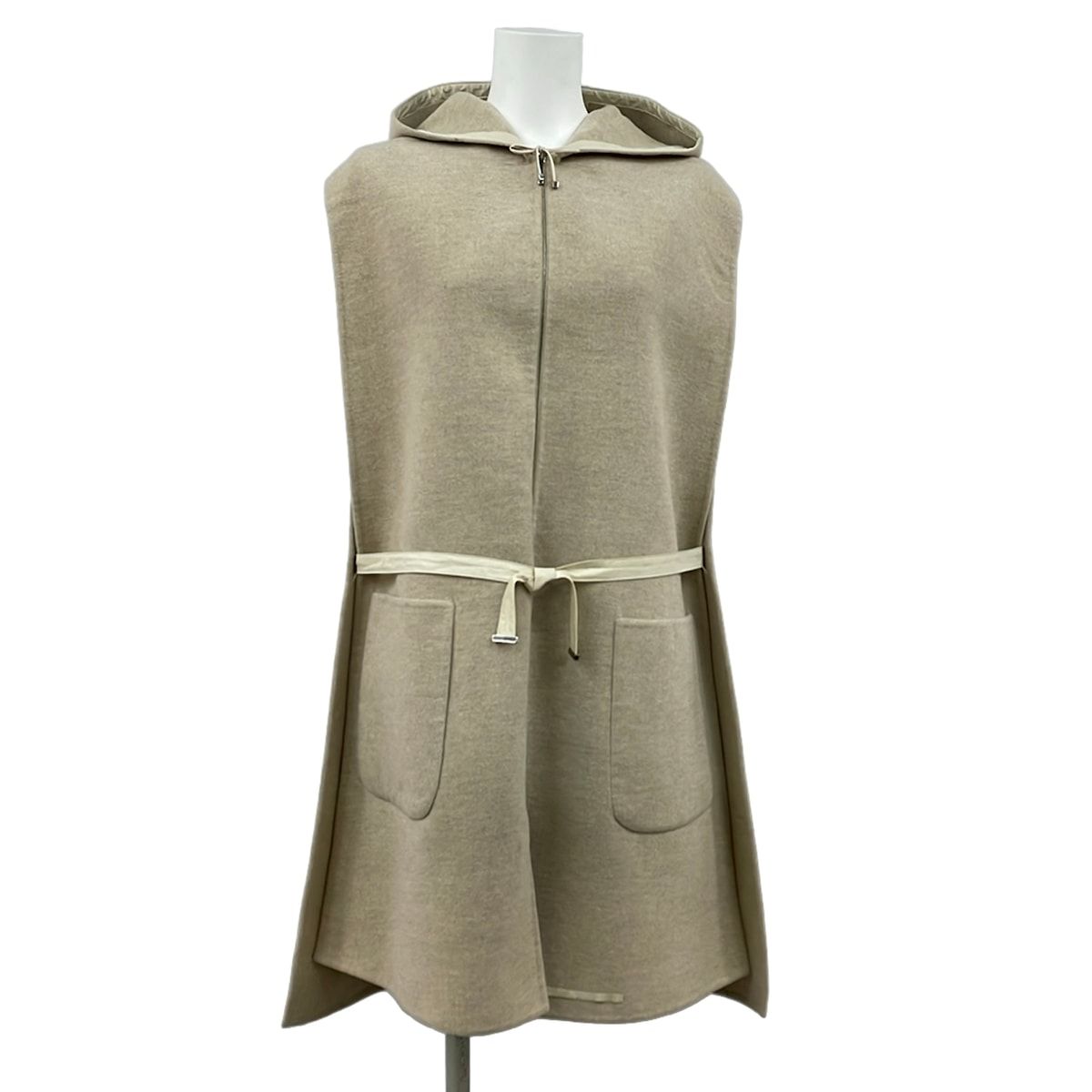S Max Mara(マックスマーラ) ポンチョ サイズ38 S レディース - ベージュ 冬