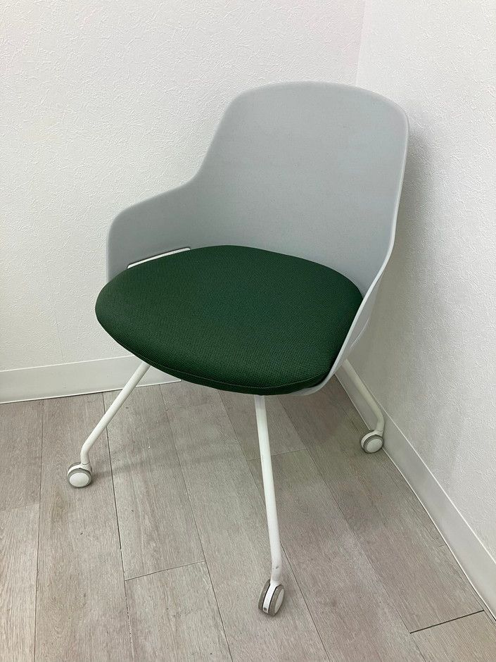 【中古品】コクヨ リーテシリーズ ミーティングチェア K16-WG1CU グリーン