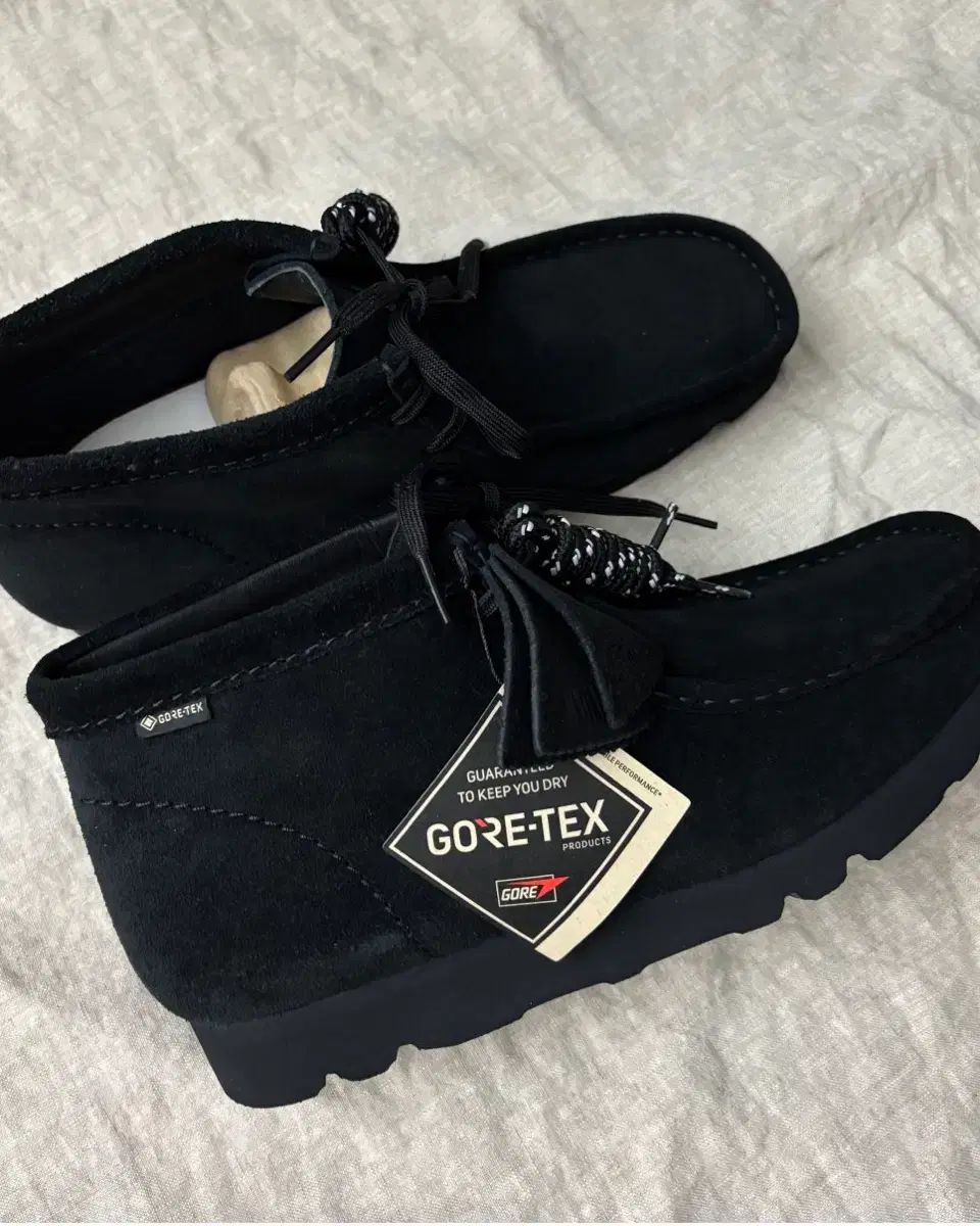 UK9 クラークス ワラビー ブーツ GORE-TEX ゴアテックス ブラック