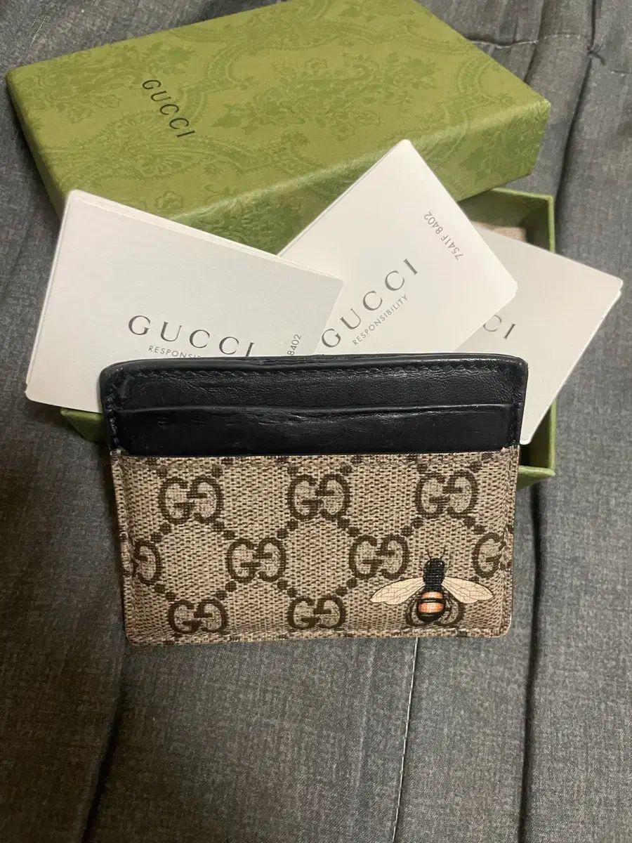 グッチ GG 꿀벌 シュプリーム カード 財布