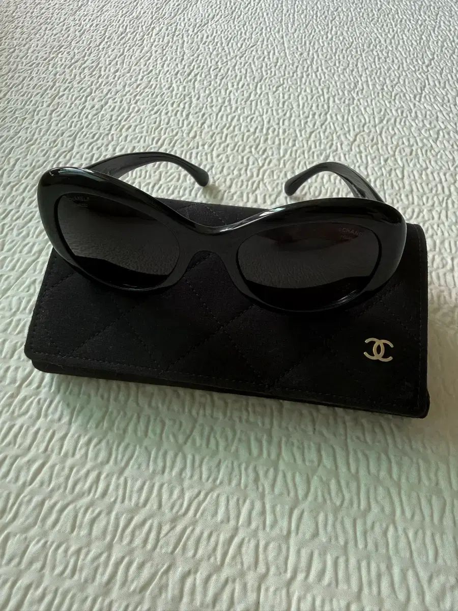 G-DRAGON（ジードラゴン） CHANEL シャネル サングラス
