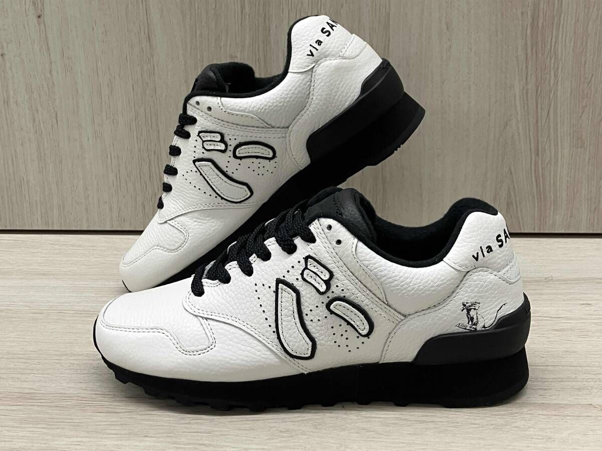 A4★via SANGACIO × Brandalised Nyu's White/Black バンクシー ば にゅ23センチ