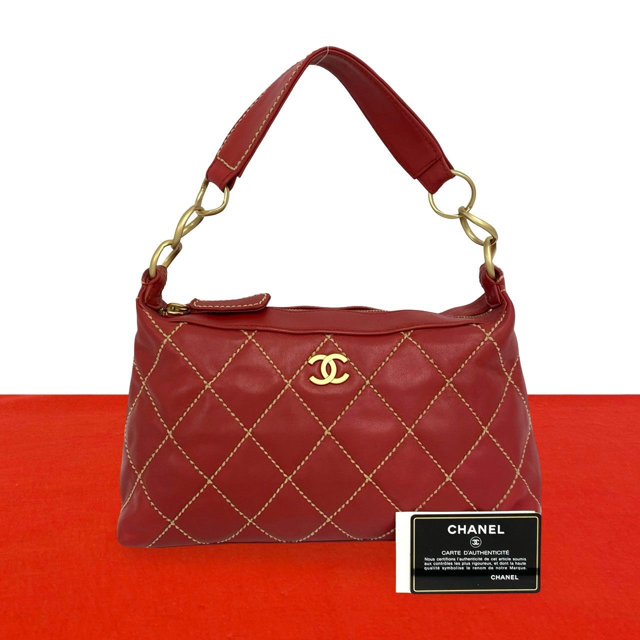 極 美品 希少品 カード シール有り 7番台 CHANEL シャネル ココマーク 金具 ワイルドステッチ ラムスキン ハンドバッグ レッド 710-9 147,900円