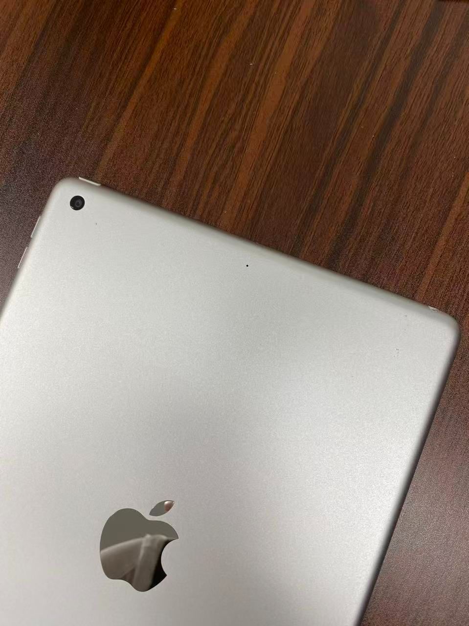 iPad 第9世代 64GB Wi-Fi 訳あり画面傷あり - メルカリ