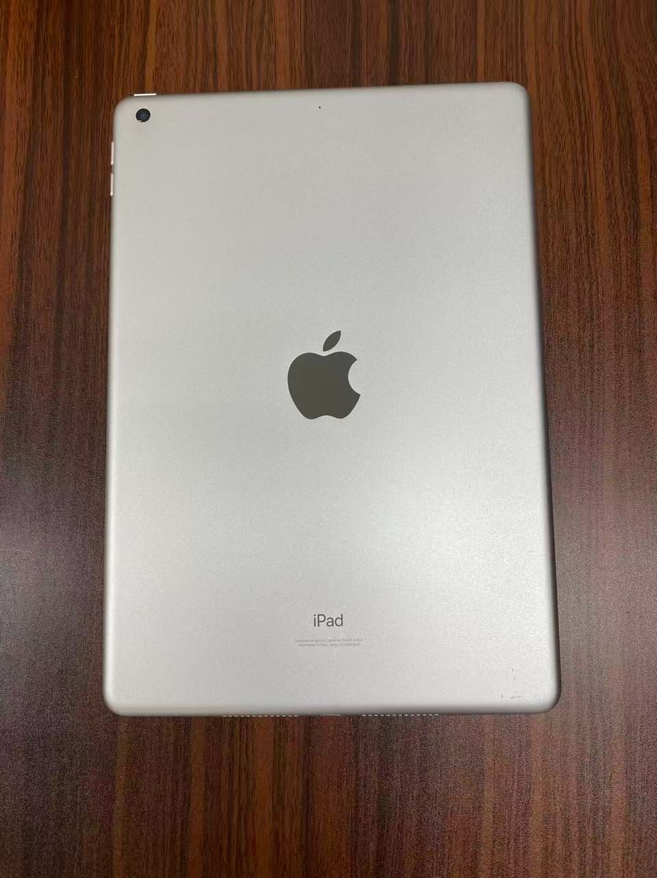 iPad 第9世代 64GB Wi-Fi 訳あり画面傷あり - メルカリ