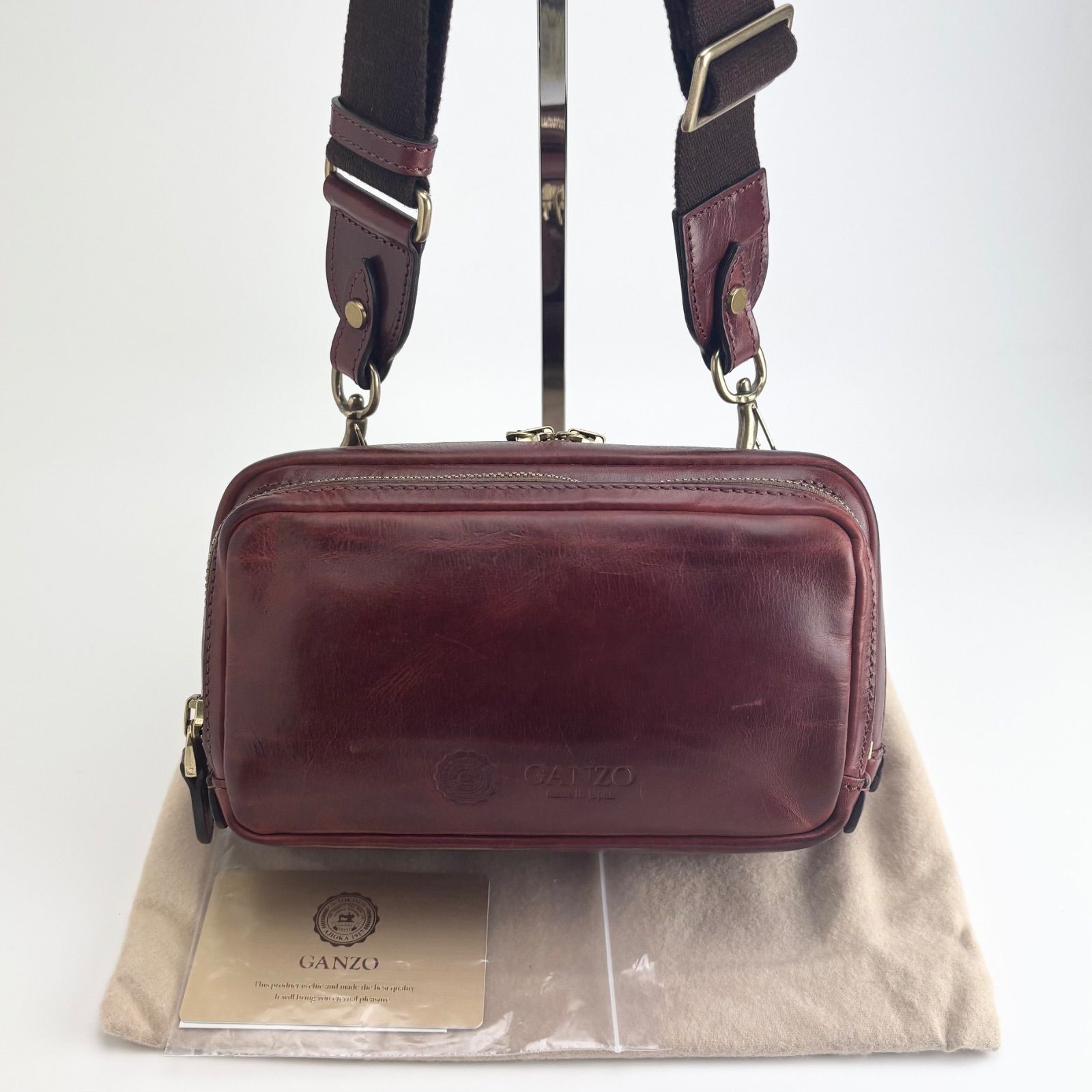 美品 GANZO GUD ST ミニショルダーバッグ ボルドー ガンゾ