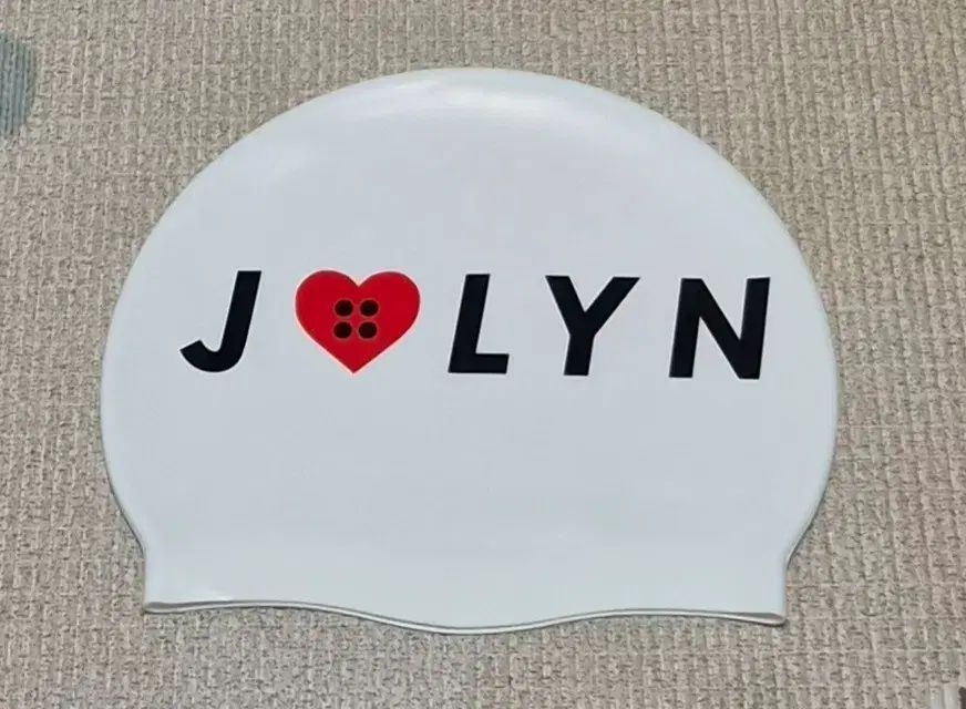 JOLYN ボタン付き帽子 7,297円