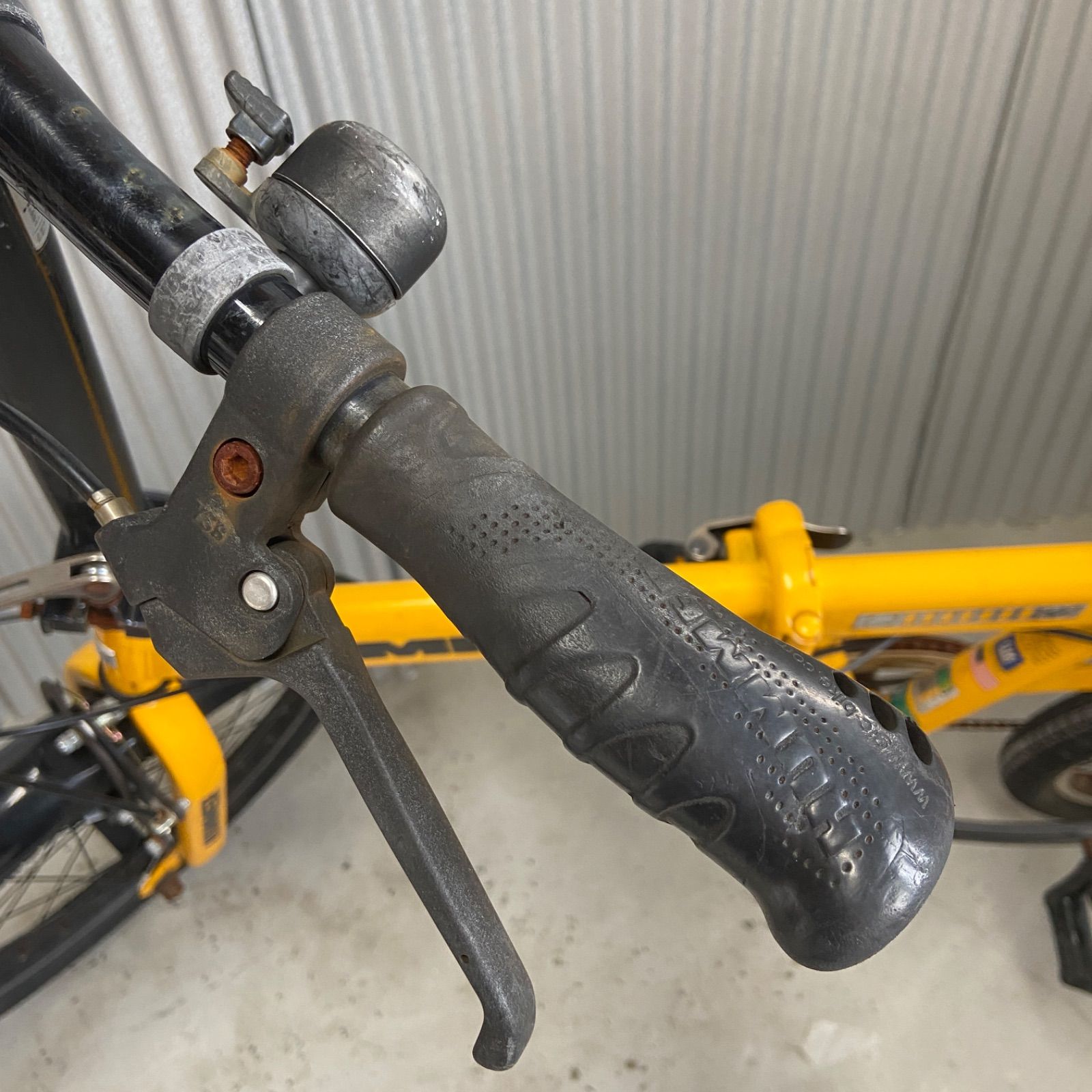 HUMMERハマー２０インチ折りたたみ自転車外装６段 リアキャリア付き　引取専用 自転車 【引取限定】HUMMER ハマー 20インチ 折りたたみ自転車 6段変速