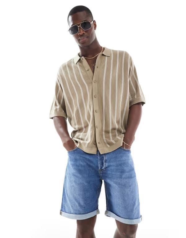 ジャック アンド ジョーンズ メンズ ボトムス ハーフパンツ・ショーツ ショートパンツ デニム Jack Jones denim shorts with turn up hem in mid blue