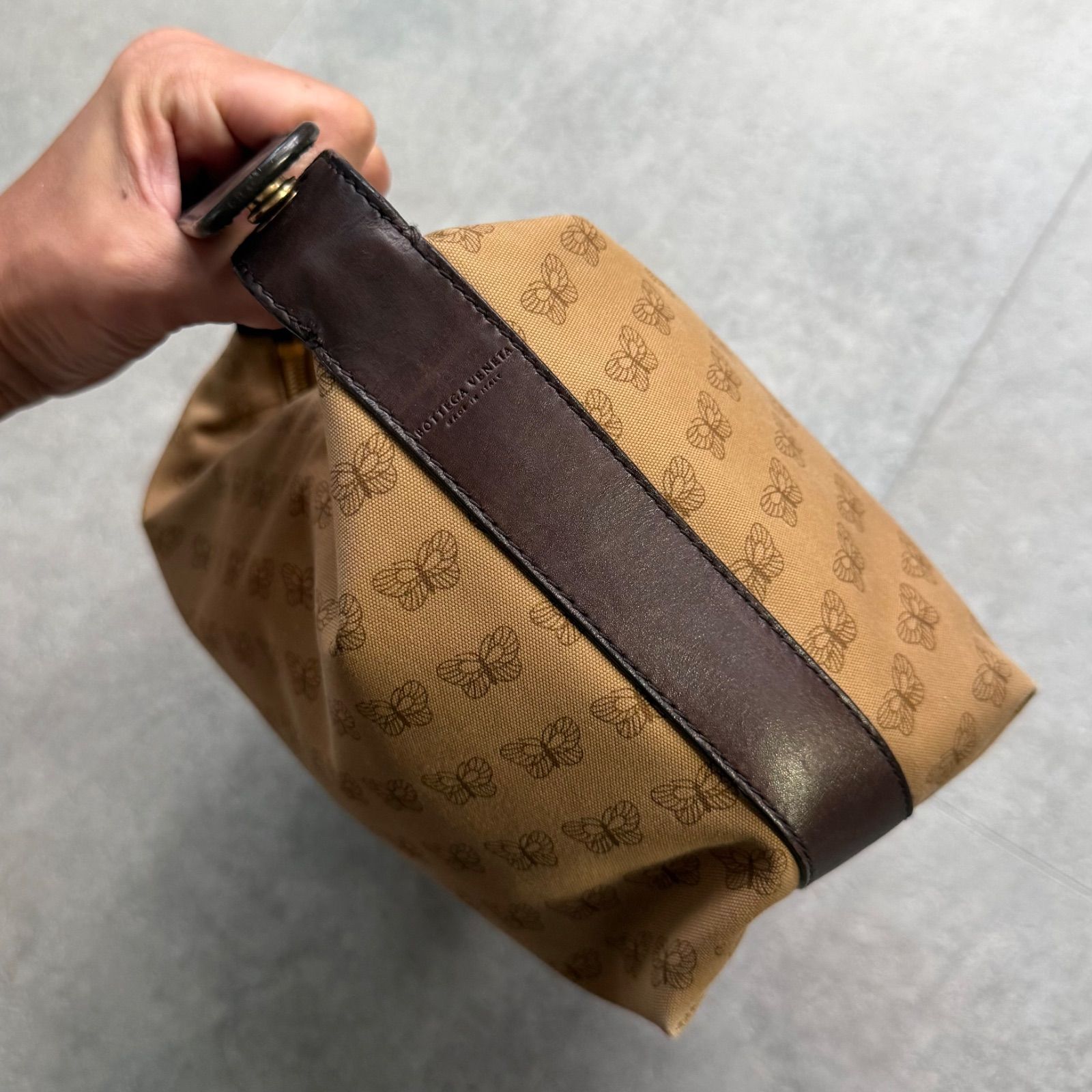 https://assets.mercari-shops-static.com/-/large/plain/2JUrS8SViwmTLvpQEuuK7Z.jpg@jpg