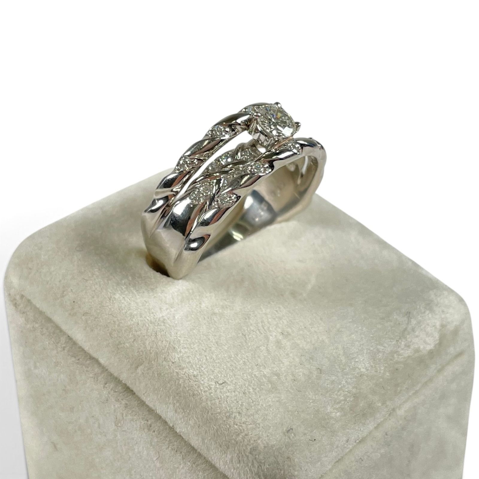Pt900 ダイヤリング ダイヤ0.65ct 約20号 総重量約11.58g