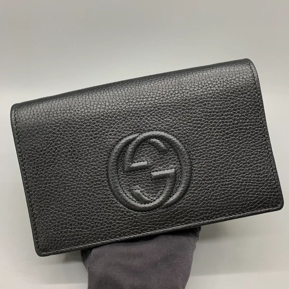 267002684 GUCCI BAG SOHO LEATHER CHAIN